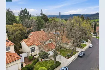 2175 Bluerock Circle, Concord, CA 94521 - Photo 5