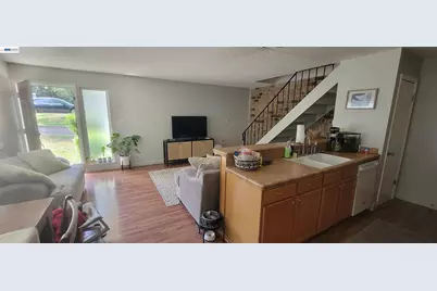 2341 Foothill Rd #3, Pleasanton, CA 94588 - Photo 3