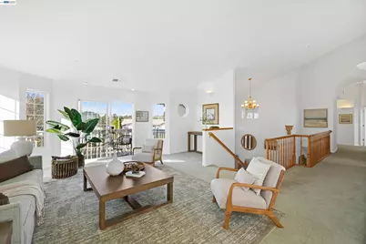 3499 La Mesa Dr, Hayward, CA 94542 - Photo 5