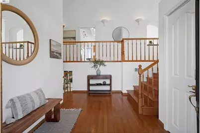 3499 La Mesa Dr, Hayward, CA 94542 - Photo 3