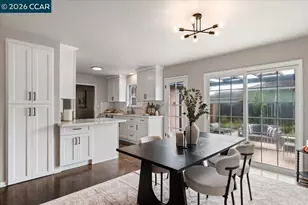 141 Del Mar Dr, Salinas, CA 93901 - Photo 13