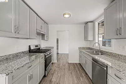 2721 Capistrano St, Antioch, CA 94509 - Photo 11