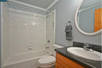 675 8th Street #15, Oakland, CA 94607 - Photo 21