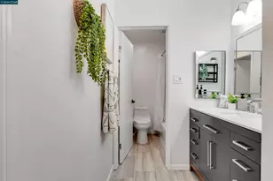 2724 Oak Rd, Walnut Creek, CA 94597 - Photo 29