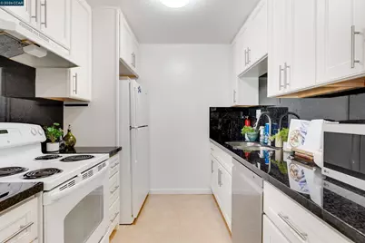 2724 Oak Rd #86, Walnut Creek, CA 94597 - Photo 21
