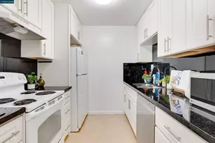 2724 Oak Rd, Walnut Creek, CA 94597 - Photo 21