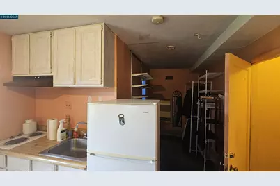 7839 Eureka Ave, El Cerrito, CA 94530 - Photo 31