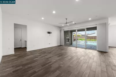 9466 Davenport Cir, Discovery Bay, CA 94505 - Photo 7