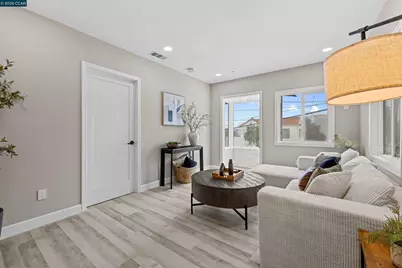 390 Guttenberg St, Daly City, CA 94014 - Photo 7