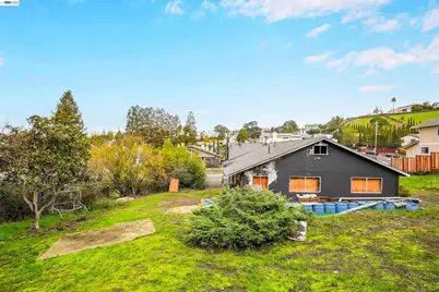 27449 Dobbel Ave, Hayward, CA 94542 - Photo 15