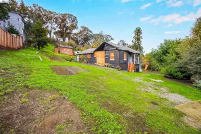 27449 Dobbel Ave, Hayward, CA 94542 - Photo 11