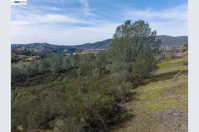 7850 Watermark Place, El Dorado Hills, CA 95762 - Photo 19