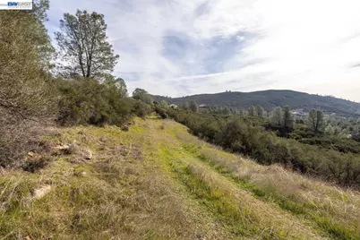 7850 Watermark Place, El Dorado Hills, CA 95762 - Photo 25