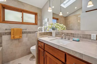 105 Arlington Ave, Kensington, CA 94707 - Photo 25