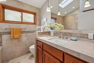 105 Arlington Ave, Kensington, CA 94707 - Photo 25