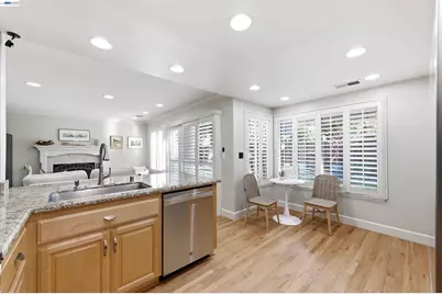 7358 Elmwood Cir, Pleasanton, CA 94588 - Photo 13
