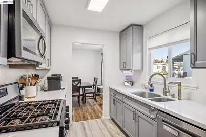 1321 Delwood St, Vallejo, CA 94591 - Photo 13