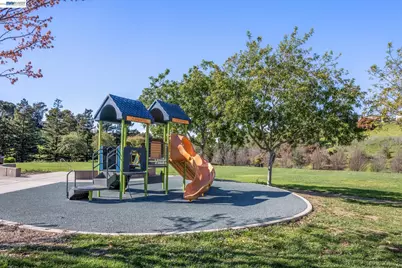 1321 Delwood St, Vallejo, CA 94591 - Photo 35