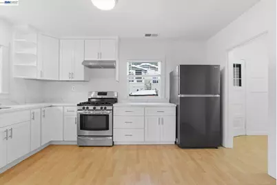 1839 Commerce Way, Oakland, CA 94606 - Photo 17