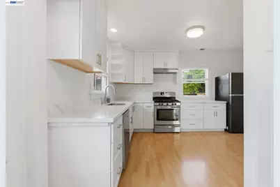 1839 Commerce Way, Oakland, CA 94606 - Photo 23