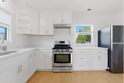 1839 Commerce Way, Oakland, CA 94606 - Photo 19