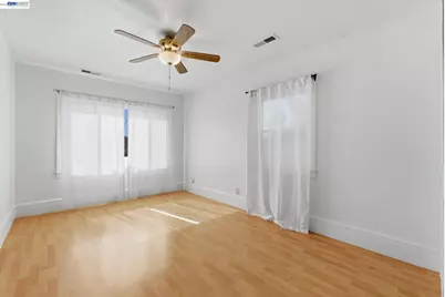 1839 Commerce Way, Oakland, CA 94606 - Photo 11