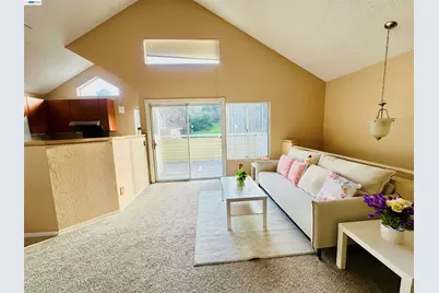 161 Seaway Ct, Hercules, CA 94547 - Photo 5