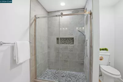 5537 Pamplona Ct, Concord, CA 94521 - Photo 41