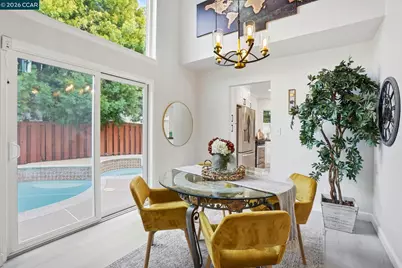 5537 Pamplona Ct, Concord, CA 94521 - Photo 9