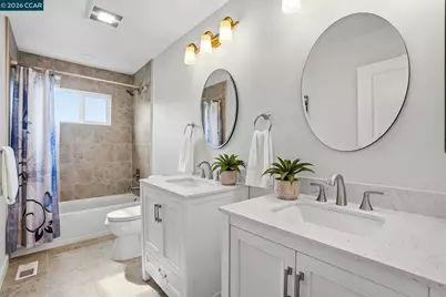 5537 Pamplona Ct, Concord, CA 94521 - Photo 33