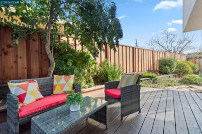 5537 Pamplona Ct, Concord, CA 94521 - Photo 49