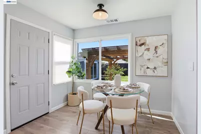 16129 Via Pinale, San Lorenzo, CA 94580 - Photo 9