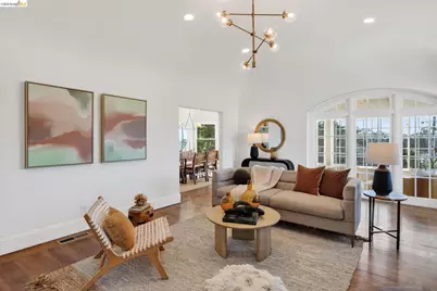 8301 Ney Ave, Oakland, CA 94605 - Photo 21