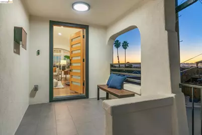 8301 Ney Ave, Oakland, CA 94605 - Photo 3