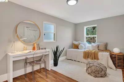 8301 Ney Ave, Oakland, CA 94605 - Photo 49