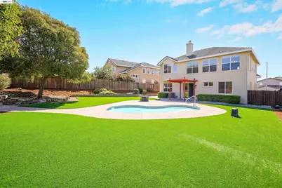 5810 Gold Creek Dr, Castro Valley, CA 94552 - Photo 47