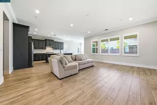 1501 Empire Dr, Lodi, CA 95242 - Photo 9