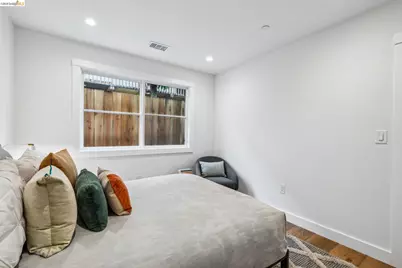 667 Alcatraz Ave, Oakland, CA 94609 - Photo 43