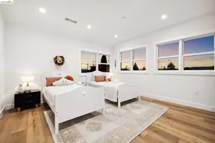 667 Alcatraz Ave, Oakland, CA 94609 - Photo 29