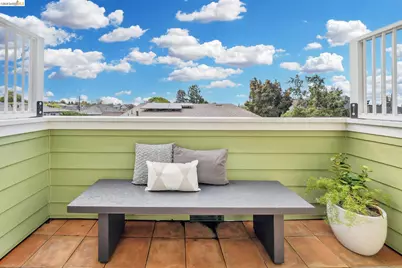 667 & 667A Alcatraz Ave, Oakland, CA 94609 - Photo 21