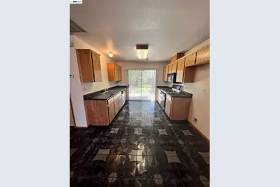 192 Torvend Way, Patterson, CA 95363 - Photo 9