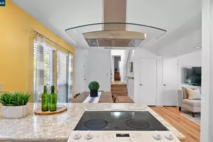 90 Rolling Green Cir, Pleasant Hill, CA 94523 - Photo 11