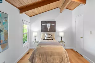 90 Rolling Green Cir, Pleasant Hill, CA 94523 - Photo 17