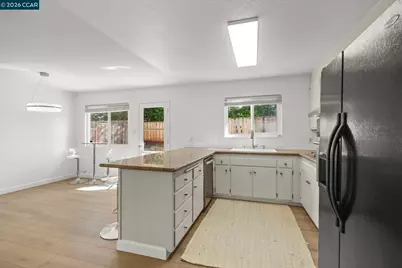 5555 Maryland Dr, Concord, CA 94521 - Photo 15