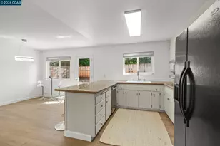 5555 Maryland Dr, Concord, CA 94521 - Photo 15