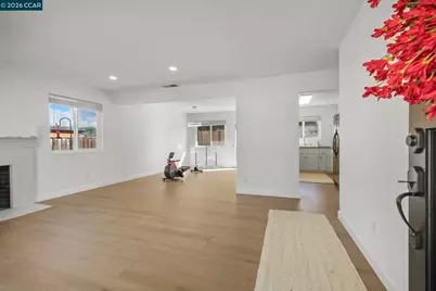 5555 Maryland Dr, Concord, CA 94521 - Photo 5