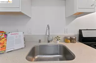 779 17th St, Oakland, CA 94612 - Photo 25