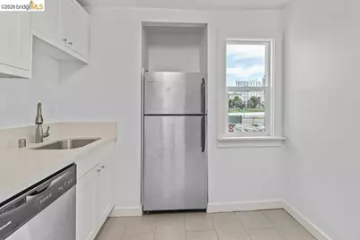 769 17th St, Oakland, CA 94612 - Photo 33