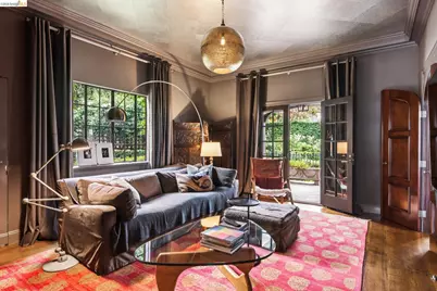 5710 Margarido Dr, Oakland, CA 94618 - Photo 19