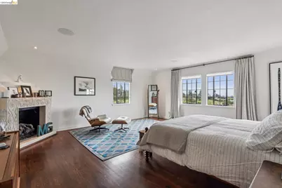 5710 Margarido Dr, Oakland, CA 94618 - Photo 21